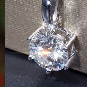 Moissanite Round 8mm Solid Sterling Silver Pendant (GRA Certified) Brand New